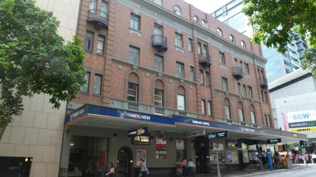 Base Brisbane Embassy Vandrarhem Exteriör bild