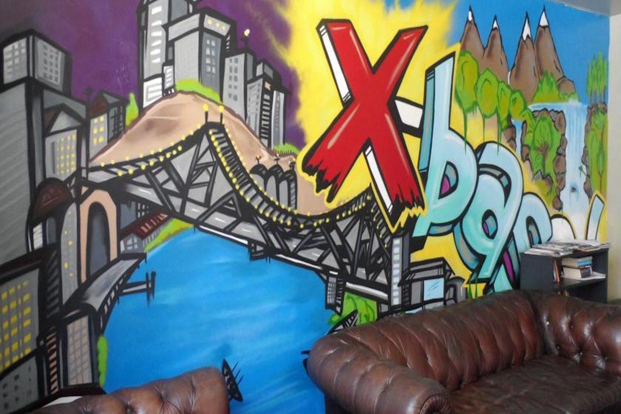 Base Brisbane Embassy Vandrarhem Exteriör bild