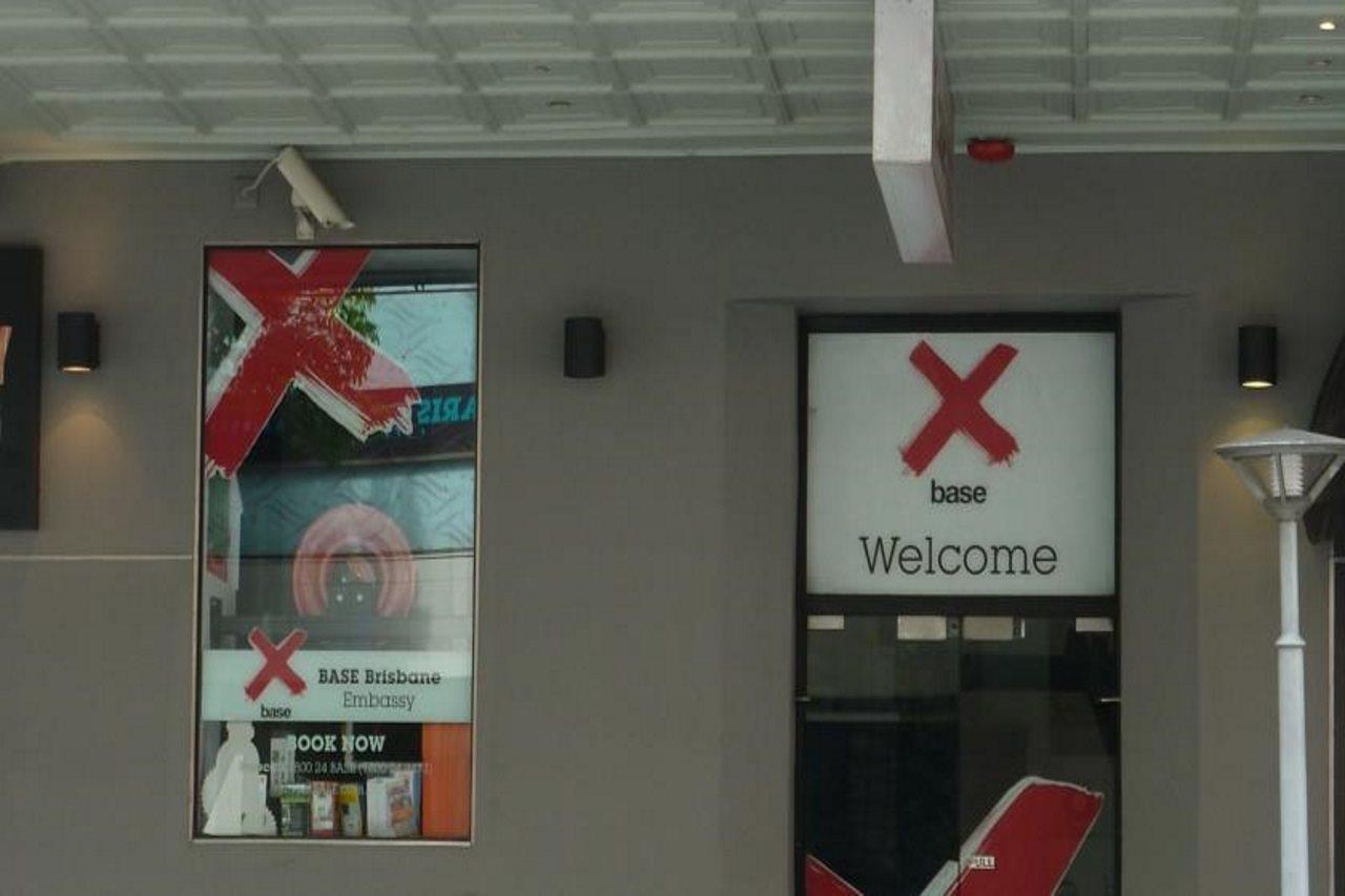 Base Brisbane Embassy Vandrarhem Exteriör bild
